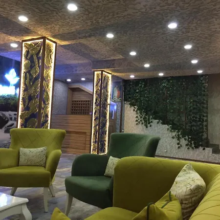 Pugari Hotel *